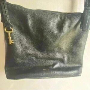 Fossil black‎ crossbody purse